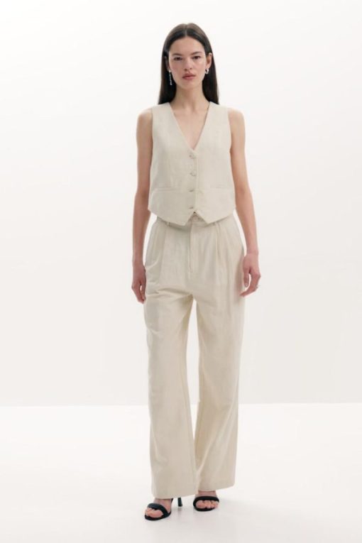 Theoutfithaus.shop04608b8079 5