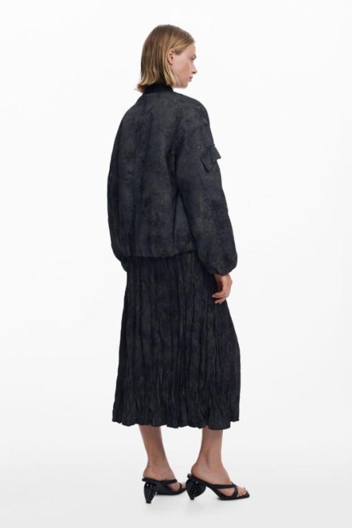 Theoutfithaus.shop07e627dd0e 4