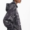 Theoutfithaus.shop0e27db615e 3