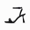 Theoutfithaus.shop0ffc204fff 1
