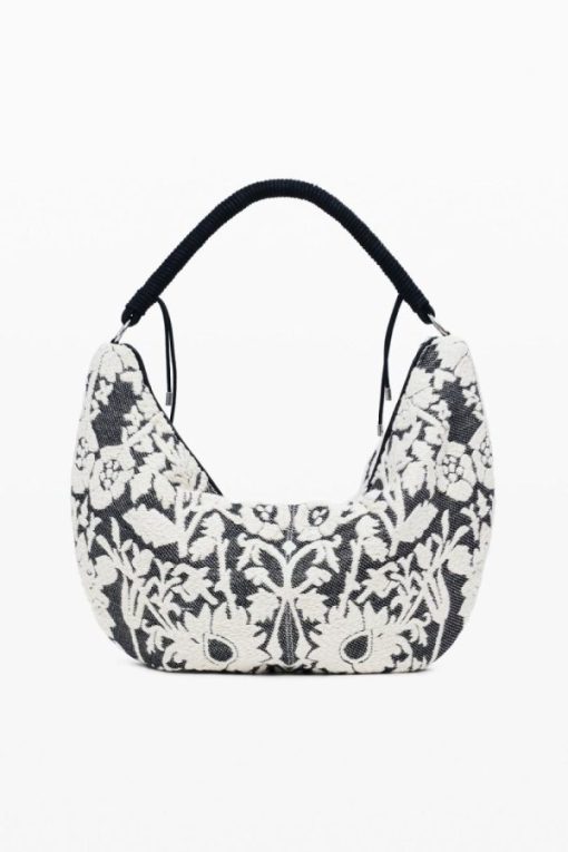 Theoutfithaus.shop158db052e8 4