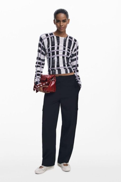 Theoutfithaus.shop17791c0a44 2