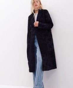 Theoutfithaus.shop1a3e3d113c 2