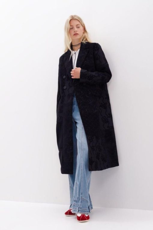 Theoutfithaus.shop1a3e3d113c 2