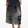 Theoutfithaus.shop210f12a40e 2
