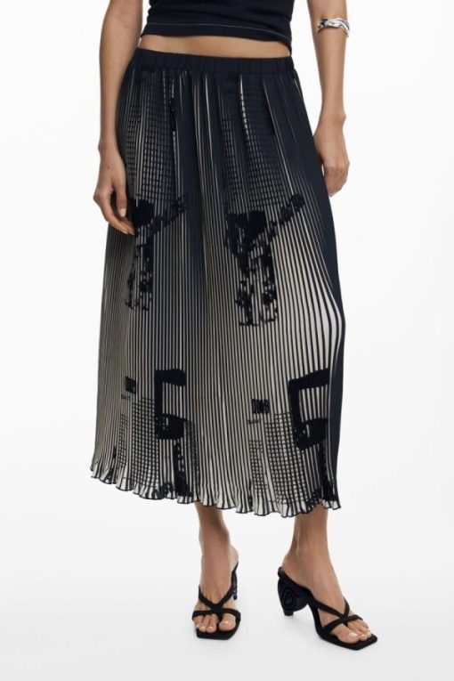 Theoutfithaus.shop210f12a40e 2