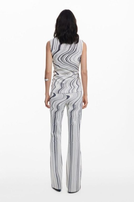 Theoutfithaus.shop21e778300f 4