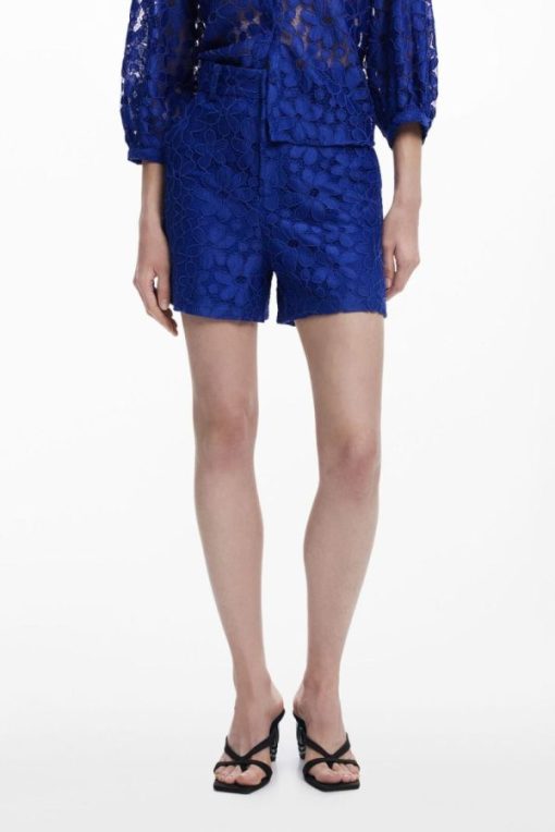 Theoutfithaus.shop22d3010975 2