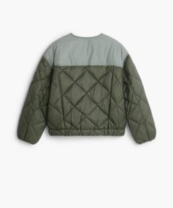 Theoutfithaus.shop2385971197 2