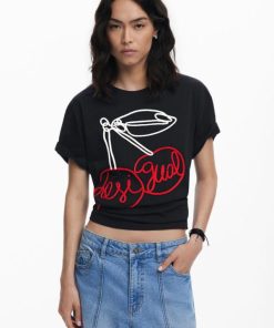 Theoutfithaus.shop2a85e3d625 1