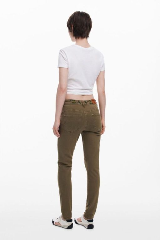 Theoutfithaus.shop3df0e58d01 5