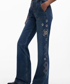 Theoutfithaus.shop439926eee1 2