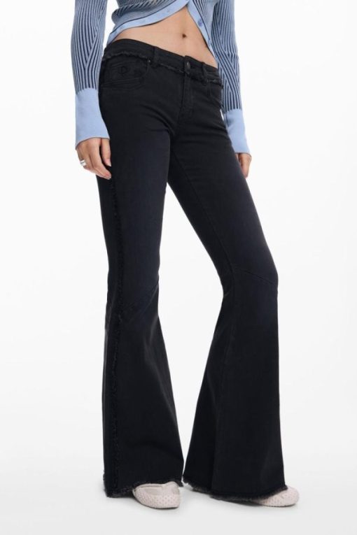 Theoutfithaus.shop47a446e900 2