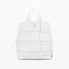 Theoutfithaus.shop525538d274 1
