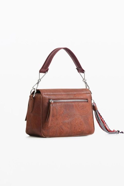 Theoutfithaus.shop5b6b6fa055 3