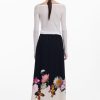 Theoutfithaus.shop5d943e5b25 4