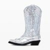 Theoutfithaus.shop6899aa1720 1