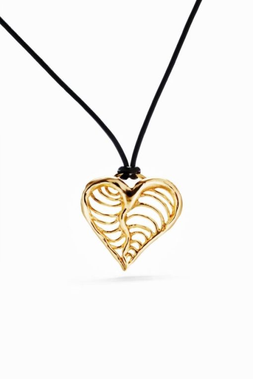 Theoutfithaus.shop6efa436193 3