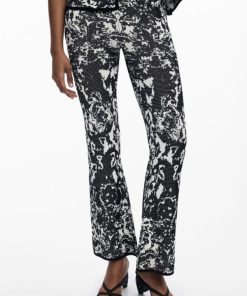 Theoutfithaus.shop8aca4e6f88 2