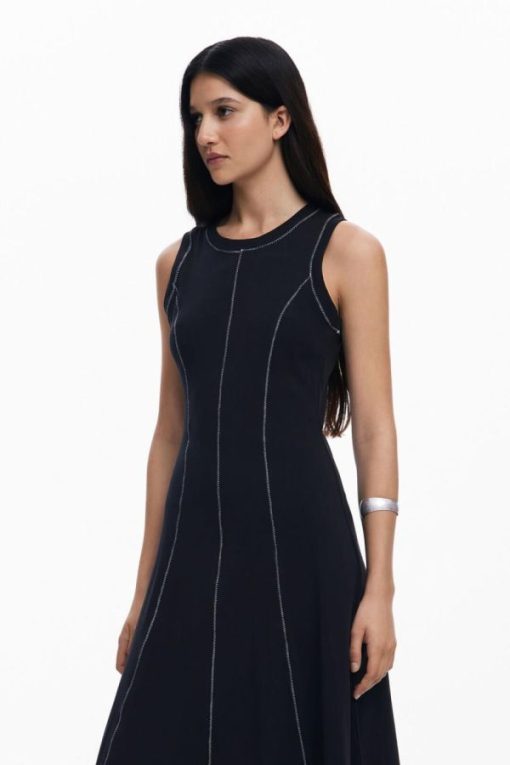 Theoutfithaus.shop8ae2a6565f 2
