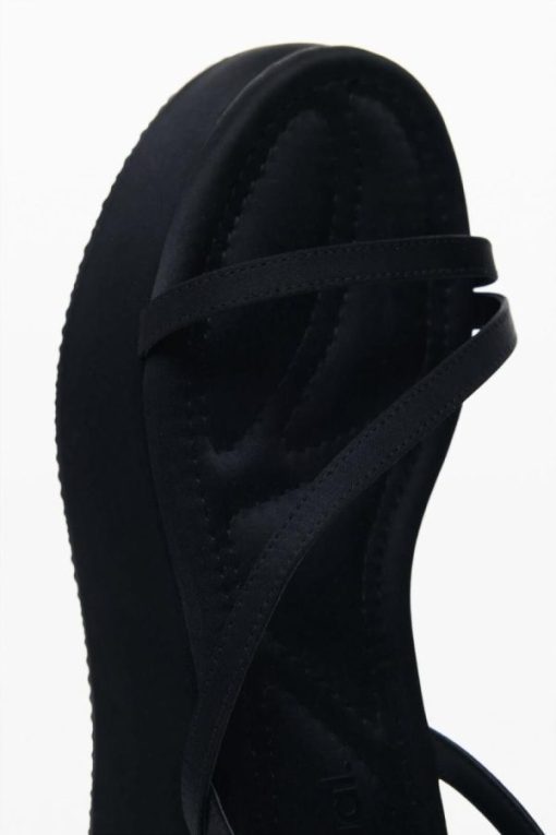 Theoutfithaus.shop9ad7130580 5