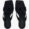 Theoutfithaus.shopac5d918a6d 3