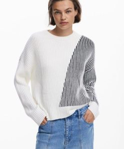 Theoutfithaus.shopd77c074ec2 2