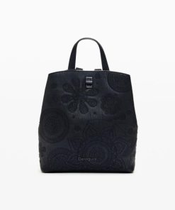 Theoutfithaus.shopf1e20d4a43 1