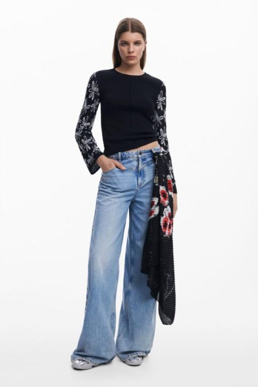 Theoutfithaus.shopf318ba366d 3