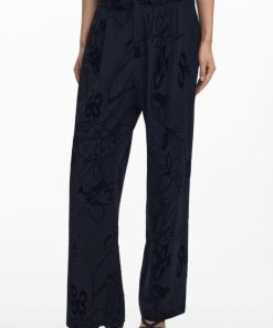 Theoutfithaus.shopf53acd045c 2
