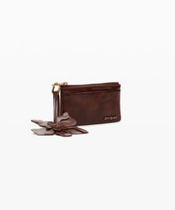 Theoutfithaus.shopf557f59daf 2